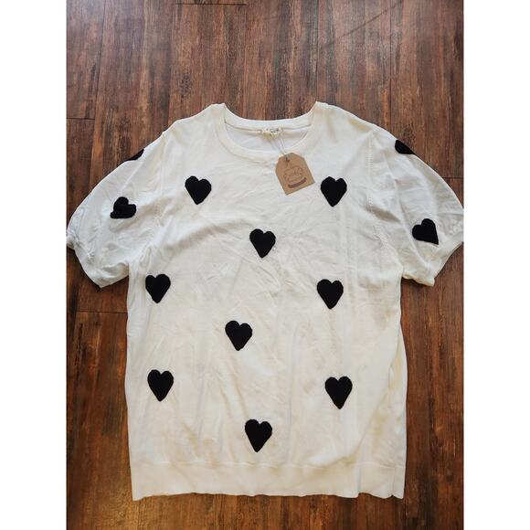 Nwt Kori short sleeve sweater. Cream& black hearts. Womens pluss size2xl. - Picture 1 of 3